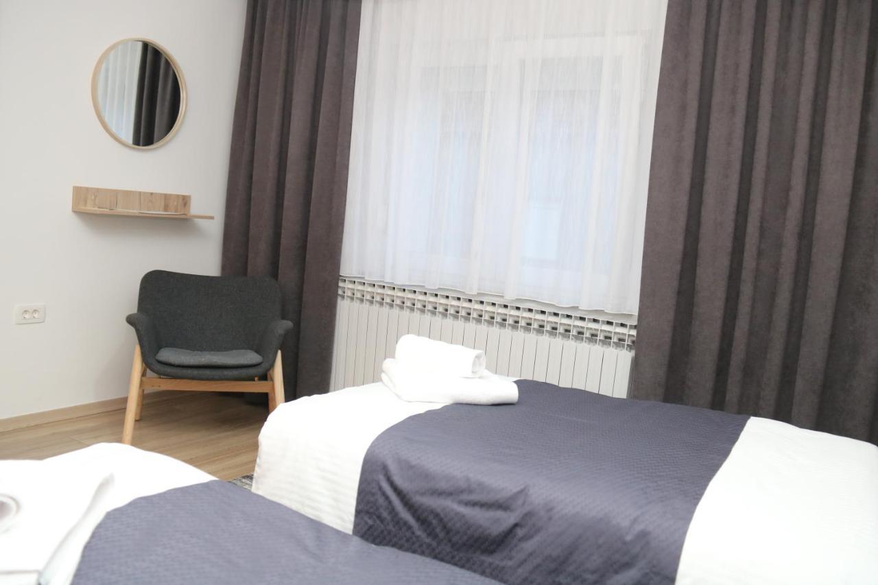 Apartman Relax Ðakovo Eksteriør billede