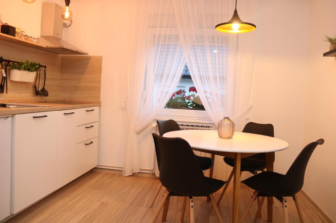 Apartman Relax Ðakovo Eksteriør billede
