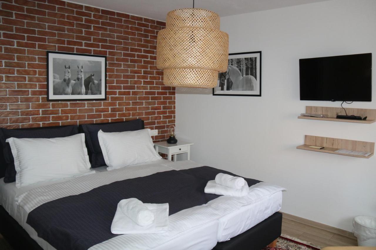 Apartman Relax Ðakovo Eksteriør billede