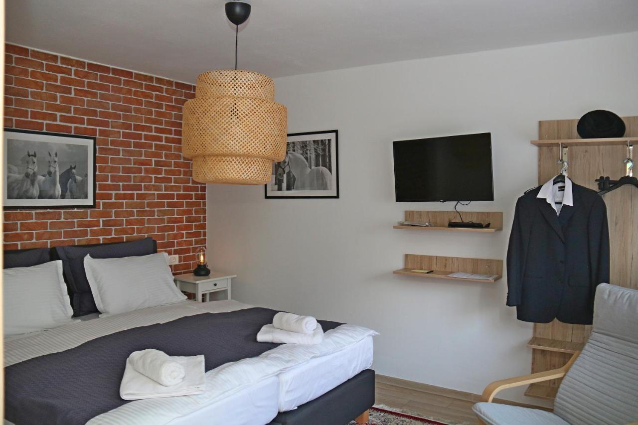 Apartman Relax Ðakovo Eksteriør billede